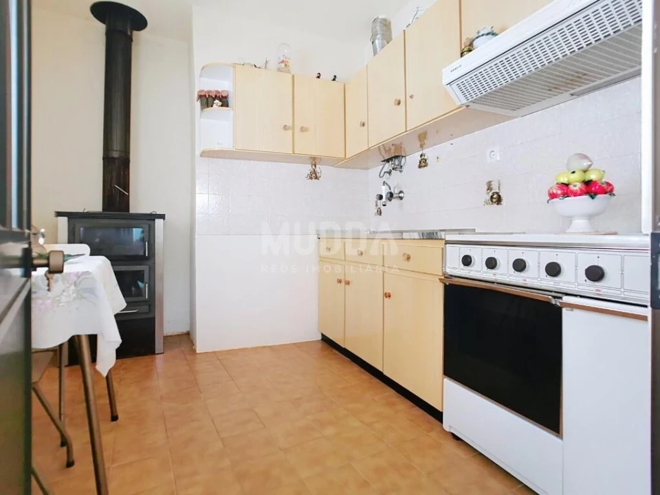 Moradia T1 para Venda em Loivos e Póvoa de Agrações Foto 3