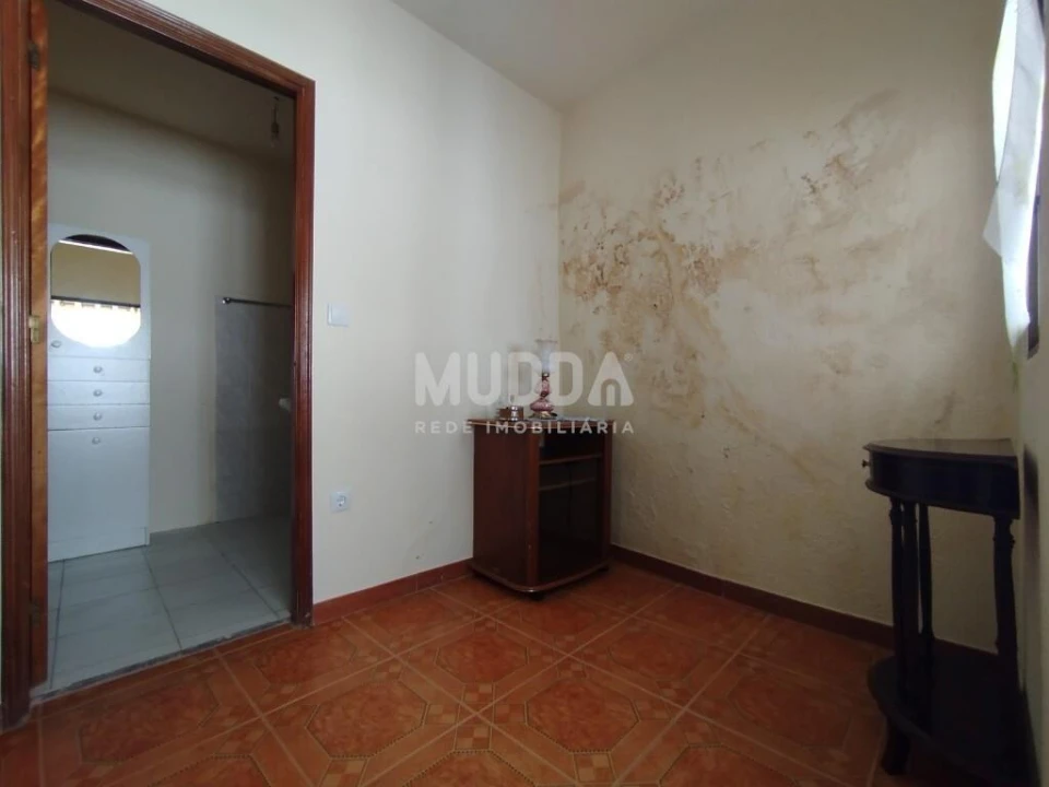 Moradia T1 para Venda em Loivos e Póvoa de Agrações Foto 6