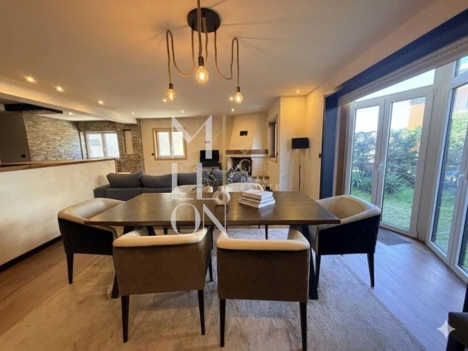 Apartamento T3 para Venda em Arvore Foto 3