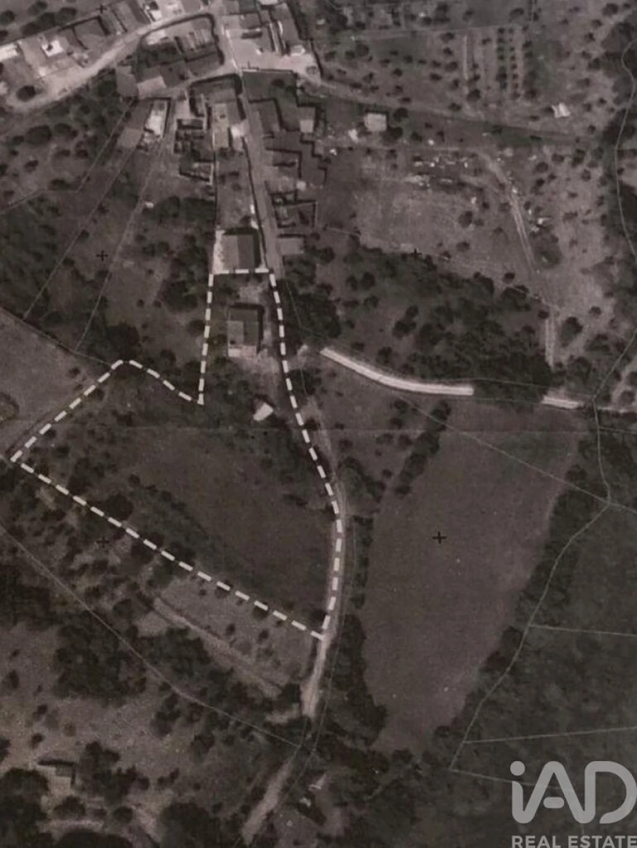 Moradia para Venda em Casais e Alviobeira Foto 40