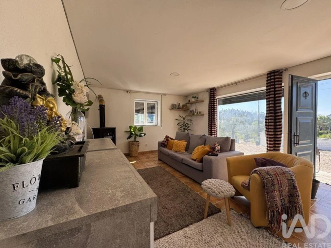 Moradia para Venda em Casais e Alviobeira Foto 34