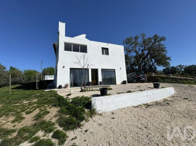 Moradia para Venda em Casais e Alviobeira Foto 21