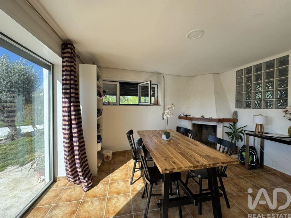 Moradia para Venda em Casais e Alviobeira Foto 33