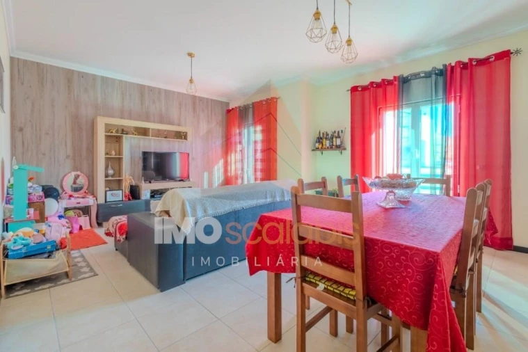 Apartamento T3 para Venda em Almeirim Foto 2