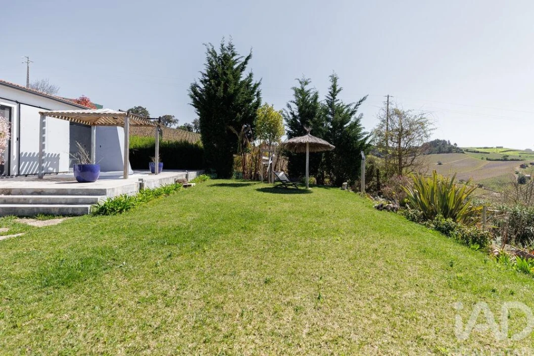 Moradia T3 para Venda em Carvoeira e Carmões Foto 38