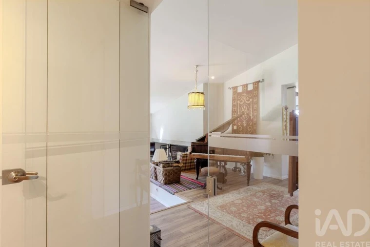 Moradia T3 para Venda em Carvoeira e Carmões Foto 17