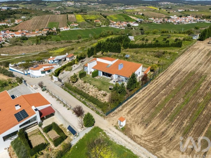 Quinta T3 para Venda em Carvoeira e Carmões Foto 40