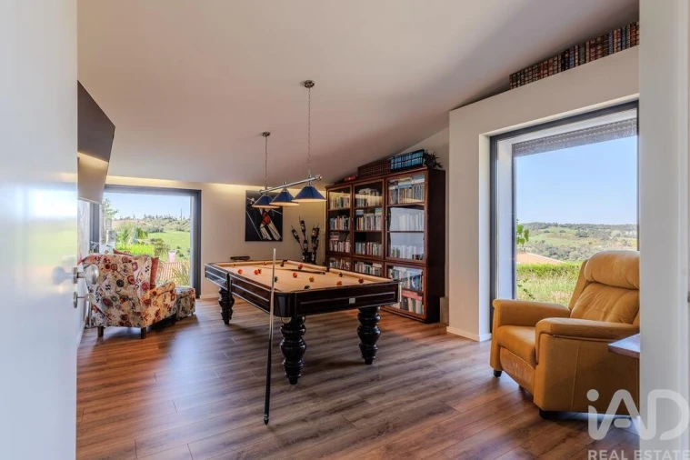 Moradia T3 para Venda em Carvoeira e Carmões Foto 14