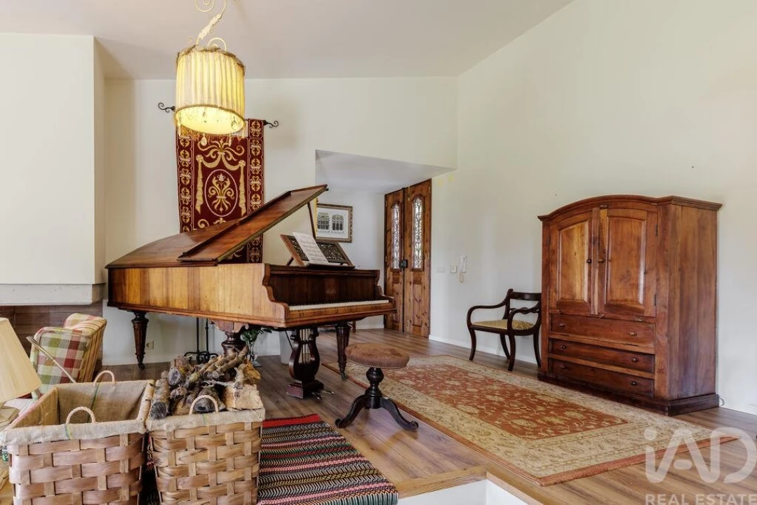 Moradia T3 para Venda em Carvoeira e Carmões Foto 7