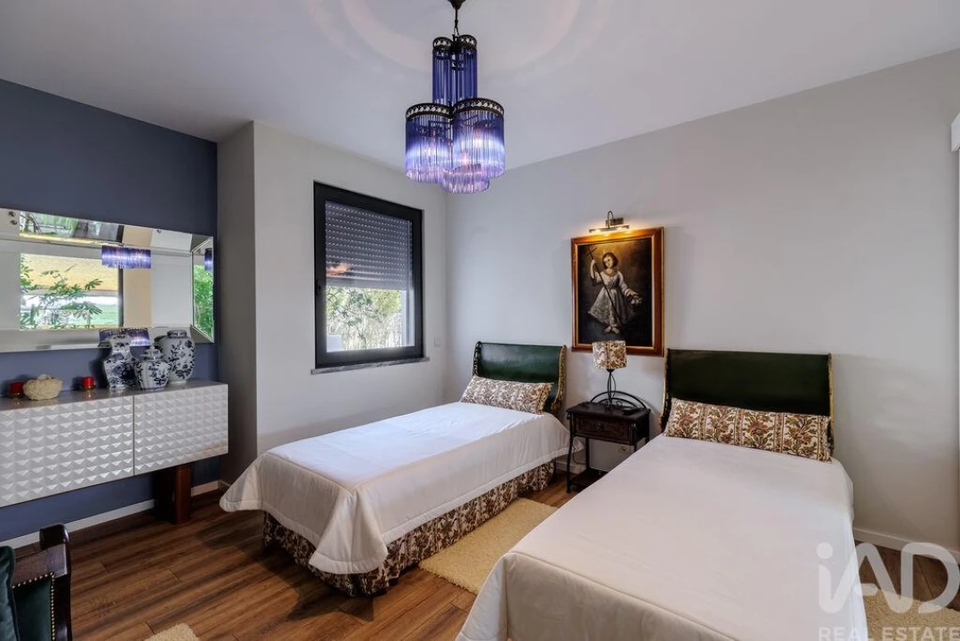 Moradia T3 para Venda em Carvoeira e Carmões Foto 18