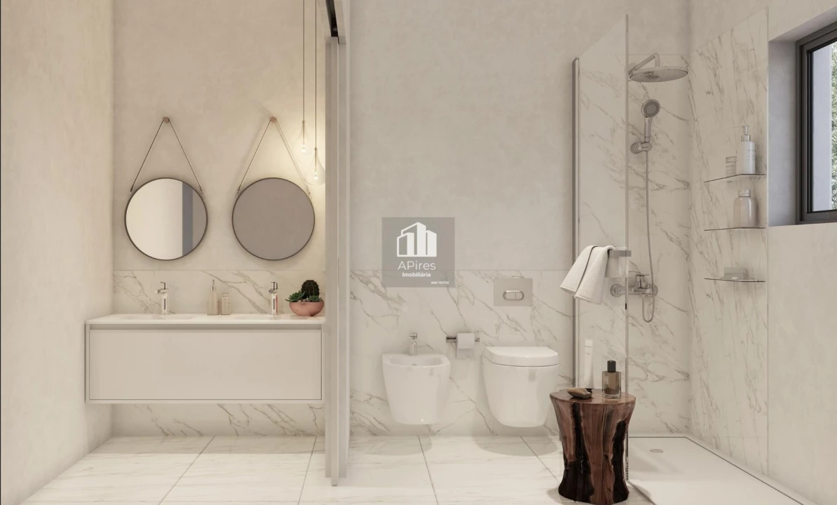 Moradia T4 para Venda em Caparica e Trafaria Foto 3