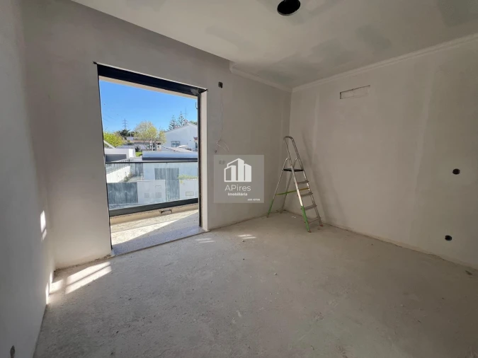 Moradia T4 para Venda em Caparica e Trafaria Foto 34