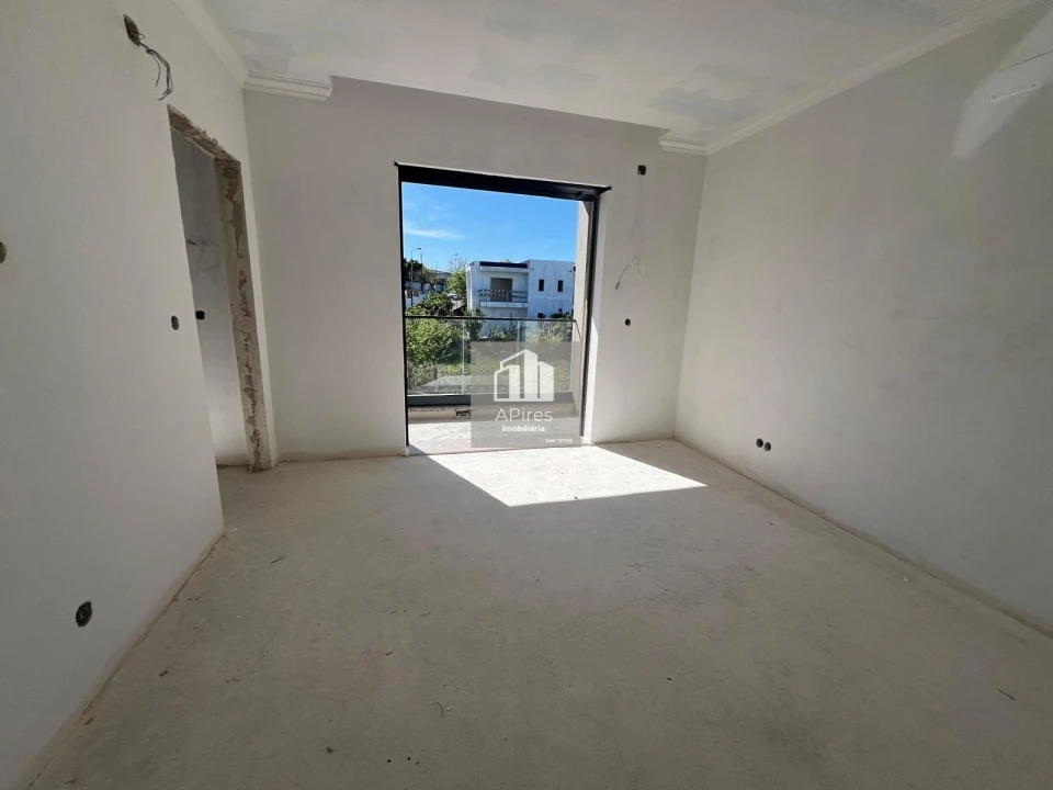 Moradia T4 para Venda em Caparica e Trafaria Foto 33