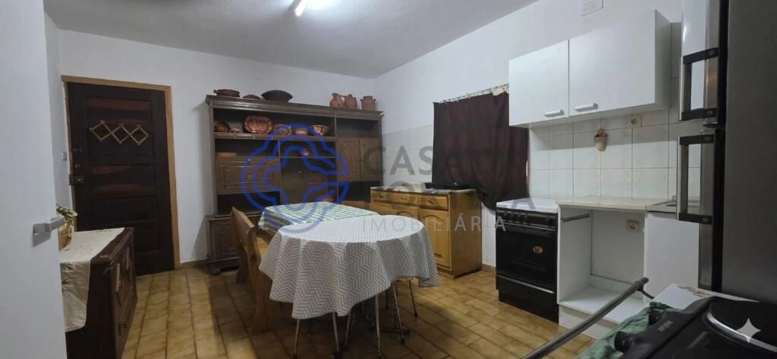 Moradia T3 para Venda em Jou Foto 10