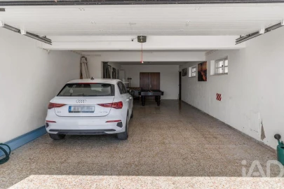 Moradia T4 para Venda em Lagoa e Carvoeiro