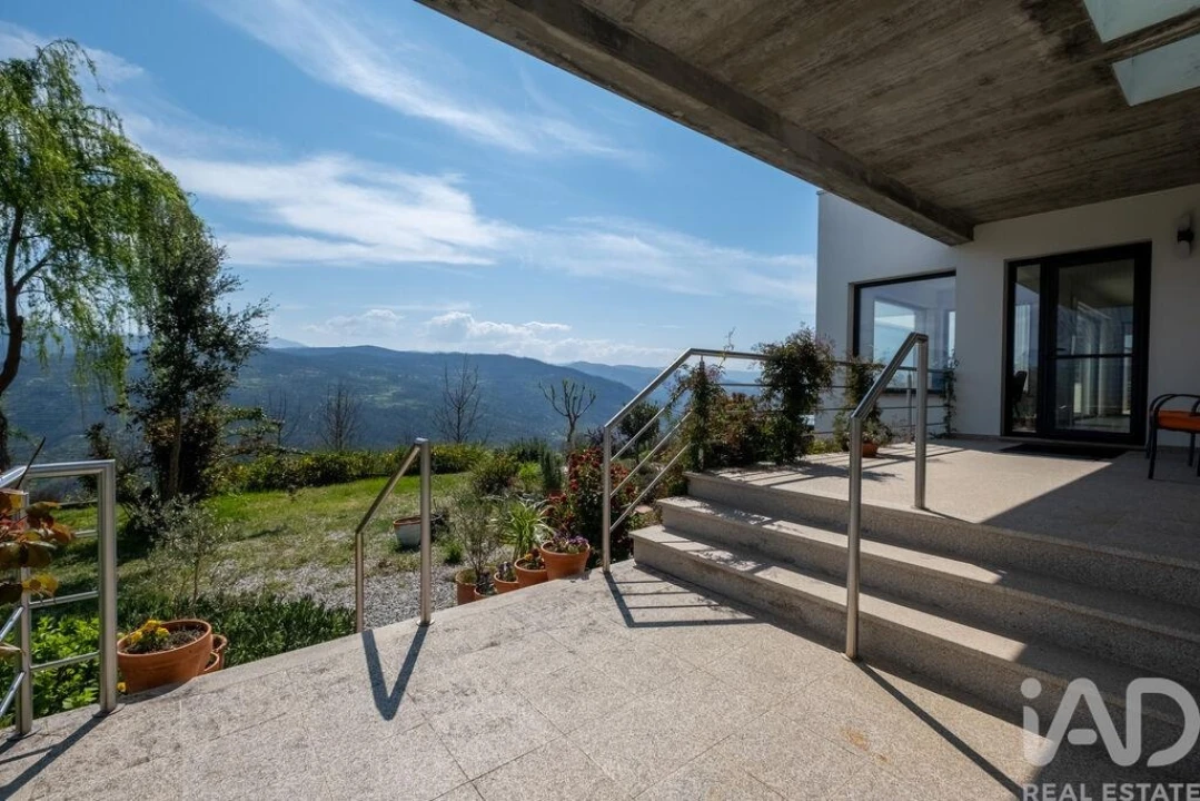 Moradia T4 para Venda em Santa Ovaia e Vila Pouca da Beira Foto 37