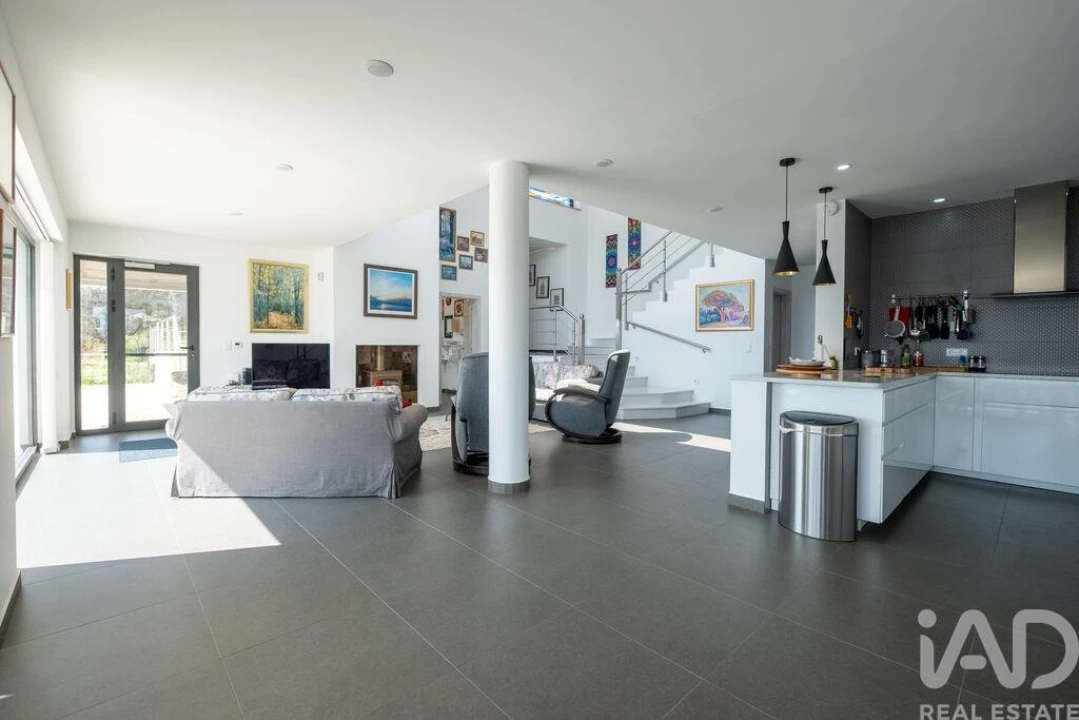 Moradia T4 para Venda em Santa Ovaia e Vila Pouca da Beira Foto 11