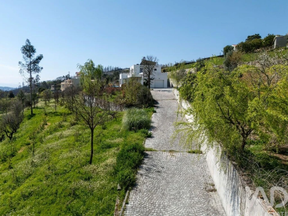 Moradia T4 para Venda em Santa Ovaia e Vila Pouca da Beira Foto 6