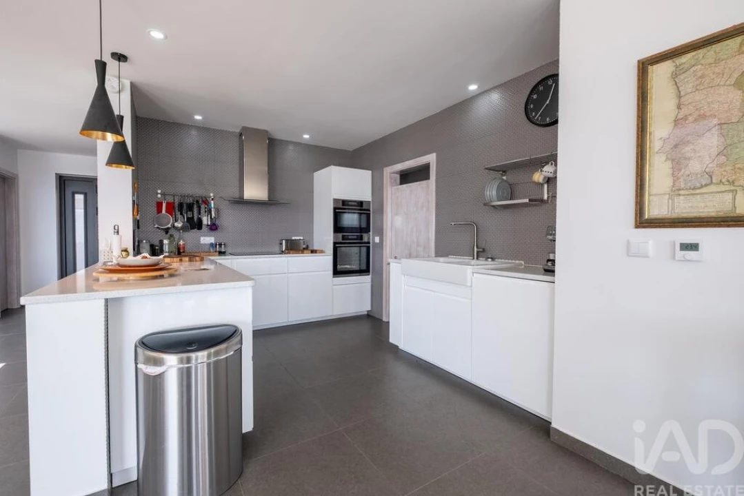 Moradia T4 para Venda em Santa Ovaia e Vila Pouca da Beira Foto 12