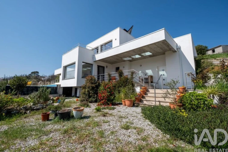 Moradia T4 para Venda em Santa Ovaia e Vila Pouca da Beira Foto 2