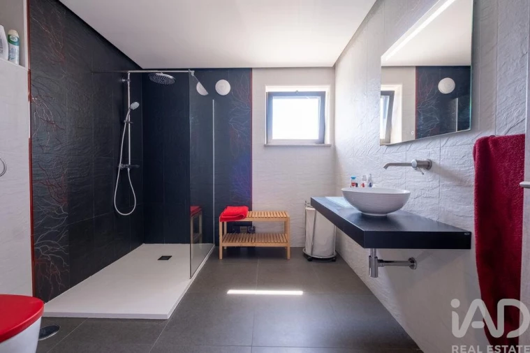 Moradia T4 para Venda em Santa Ovaia e Vila Pouca da Beira Foto 22