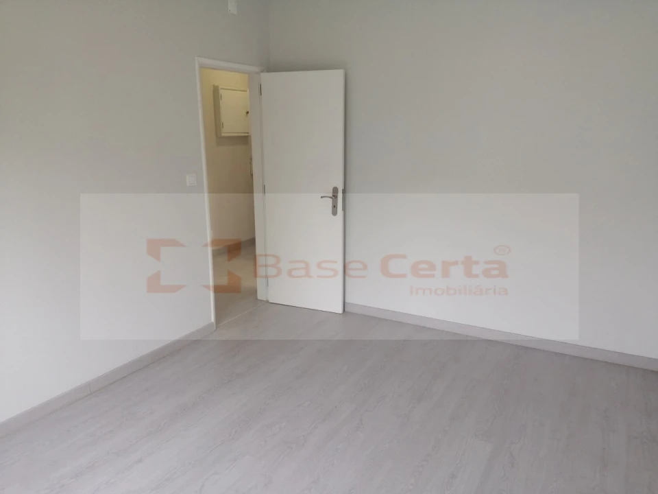 Apartamento T2 para Venda em Oeiras e São Julião da Barra, Paço de Arcos e Caxias Foto 15