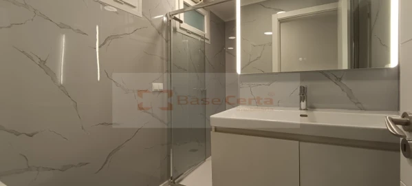 Apartamento T2 para Venda em Oeiras e São Julião da Barra, Paço de Arcos e Caxias