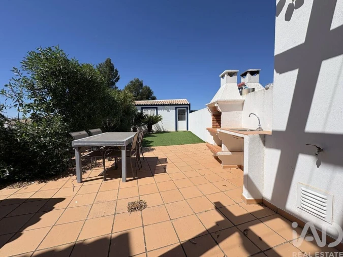 Moradia T3 para Venda em Ferragudo Foto 14