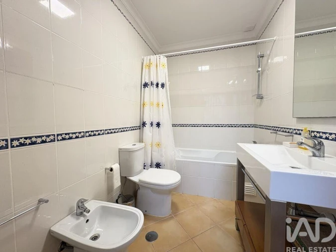 Moradia T3 para Venda em Ferragudo Foto 25