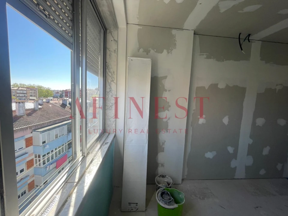 Apartamento T2 para Venda em Odivelas Foto 15