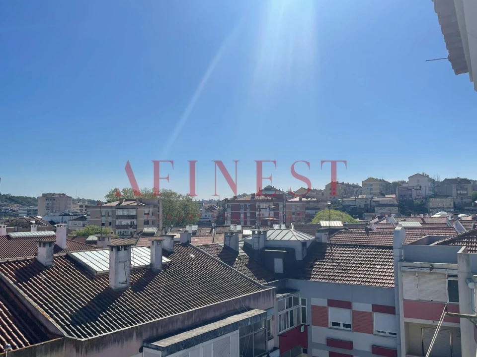 Apartamento T2 para Venda em Odivelas Foto 16