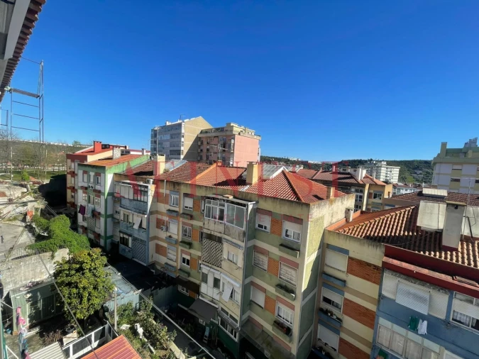 Apartamento T2 para Venda em Odivelas Foto 12