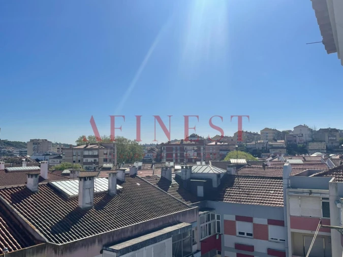 Apartamento T2 para Venda em Odivelas Foto 16