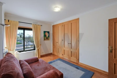 Apartamento T3 para Venda em Oeiras e São Julião da Barra, Paço de Arcos e Caxias