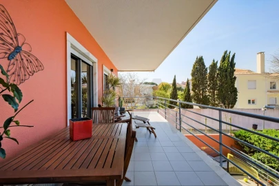 Apartamento T3 para Venda em Oeiras e São Julião da Barra, Paço de Arcos e Caxias