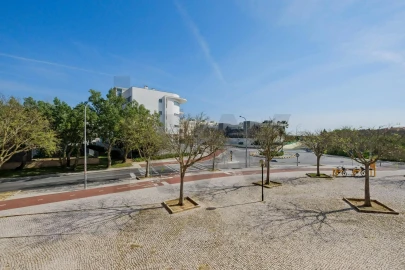 Apartamento T3 para Venda em Oeiras e São Julião da Barra, Paço de Arcos e Caxias