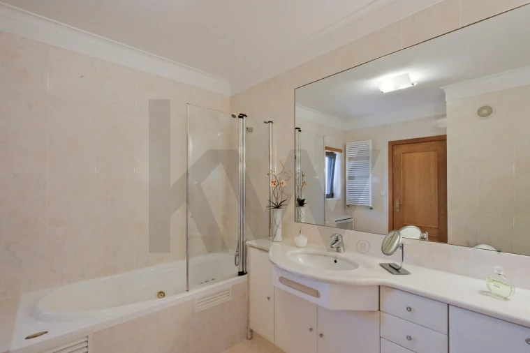 Apartamento T3 para Venda em Oeiras e São Julião da Barra, Paço de Arcos e Caxias Foto 32
