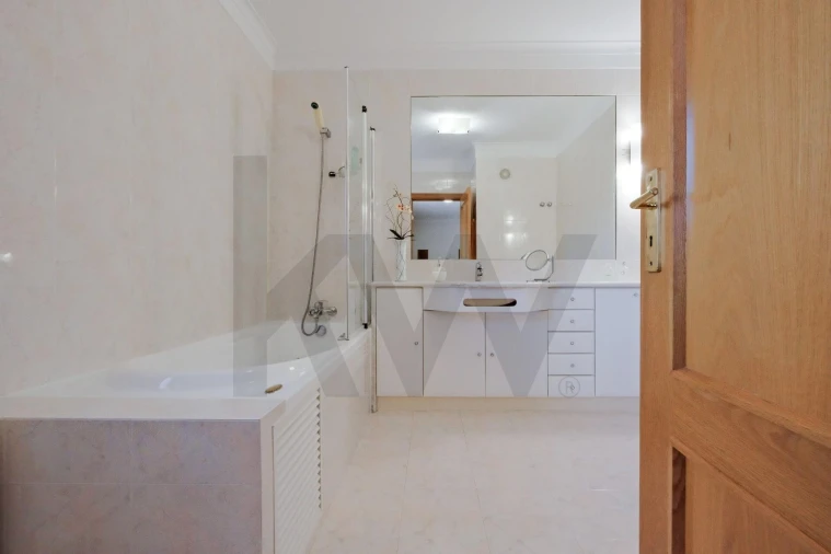 Apartamento T3 para Venda em Oeiras e São Julião da Barra, Paço de Arcos e Caxias Foto 30