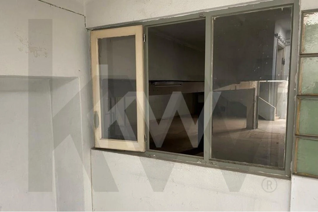 Loja para Arrendamento em São Vicente Foto 6