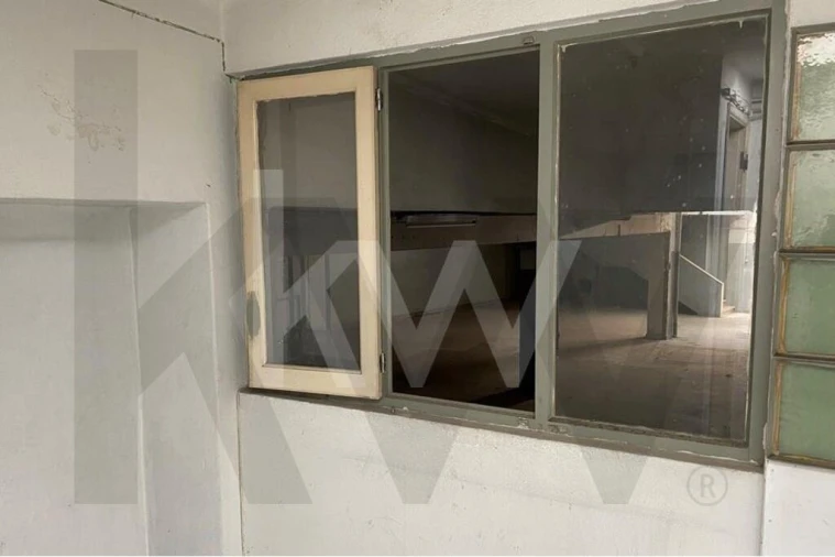 Loja para Arrendamento em São Vicente Foto 6