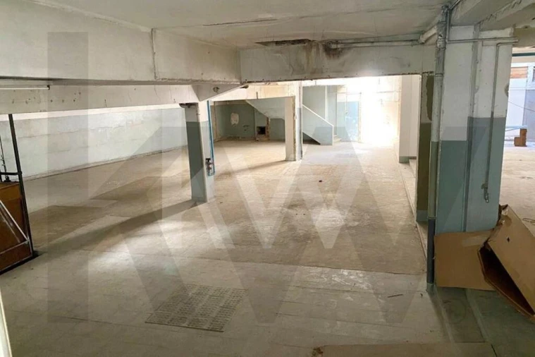 Loja para Arrendamento em São Vicente Foto 18