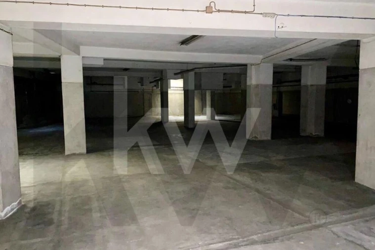 Loja para Arrendamento em São Vicente Foto 21