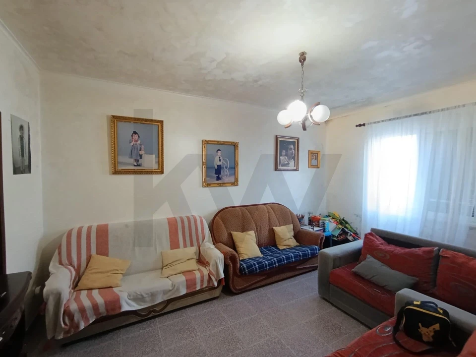 Moradia T4 para Venda em Cabouco Foto 4