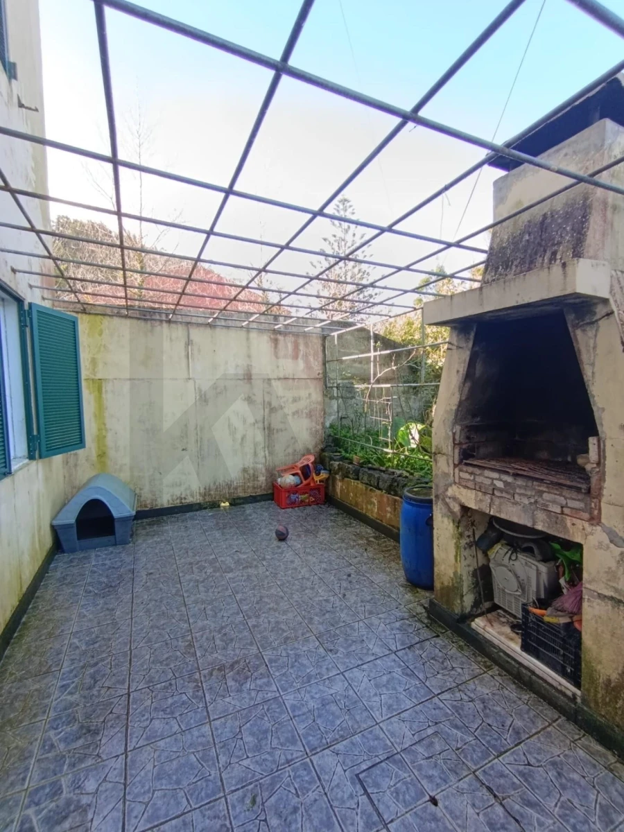 Moradia T4 para Venda em Cabouco Foto 7