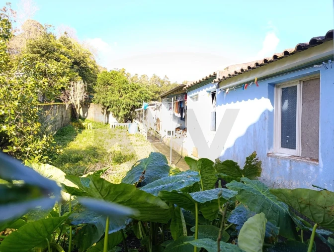 Moradia T4 para Venda em Cabouco Foto 1