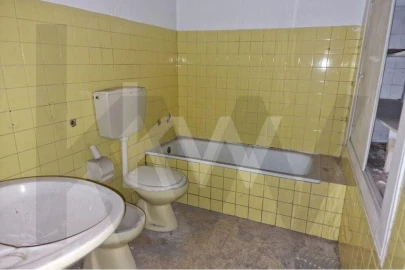 Prédio para Venda em Santa Maria Maior