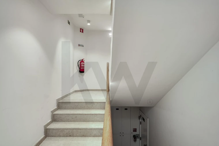 Apartamento T1 para Arrendamento em Avenidas Novas Foto 24