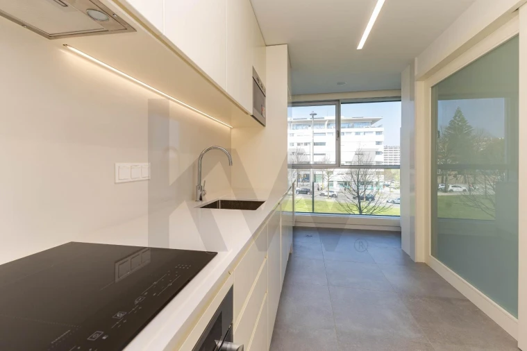 Apartamento T1 para Arrendamento em Campanhã Foto 8