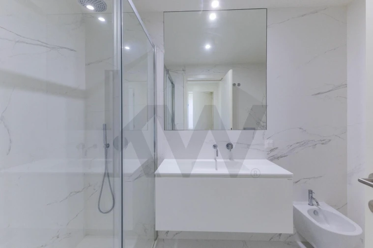 Apartamento T1 para Arrendamento em Campanhã Foto 11