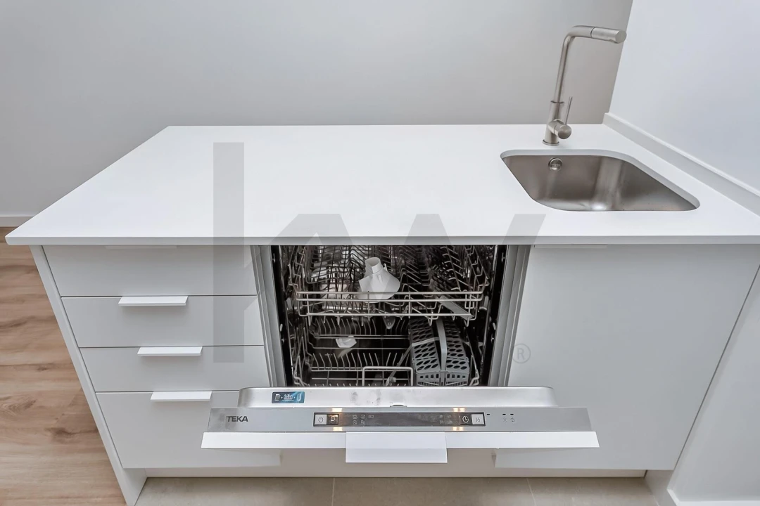 Apartamento T1 para Arrendamento em Santo António Foto 13